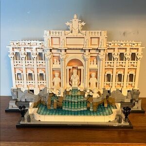Lego 21062 Trevi Fountain